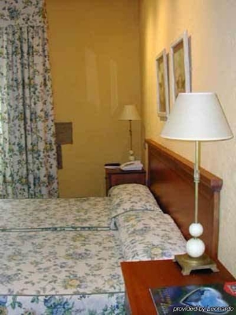 Imagen de la habitación del Hotel Palacio Guevara. Foto 8