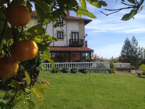 Imagen general del Hotel Palacio La Casona de Cerrazo. Foto 2