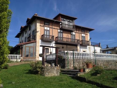 Imagen general del Hotel Palacio La Casona de Cerrazo. Foto 5