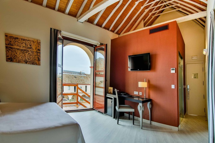 Imagen de la habitación del Hotel Palacio Marqués De Arizón. Foto 10