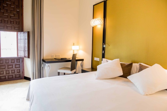 Imagen de la habitación del Hotel Palacio Marqués De Arizón. Foto 14