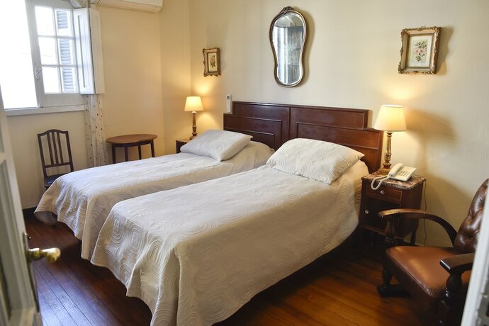 Imagen de la habitación del Hotel Palacio, Montevideo. Foto 15