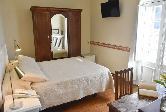 Imagen de la habitación del Hotel Palacio, Montevideo. Foto 18