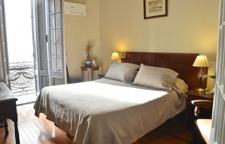 Imagen de la habitación del Hotel Palacio, Montevideo. Foto 20