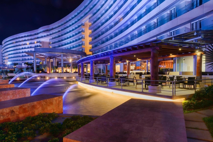 Imagen de los interiores del Hotel Palacio Mundo Imperial. Foto 10