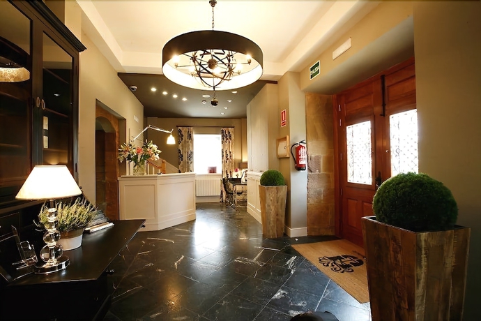 Imagen de los interiores del Hotel Palacio Muñatones. Foto 19