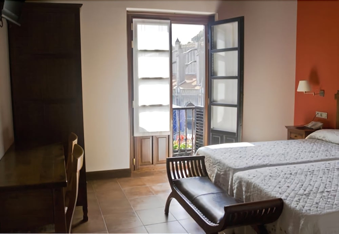 Imagen de la habitación del Hotel Palacio Oxangoiti. Foto 10