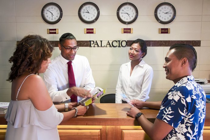 Imagen de los interiores del Hotel Palacio, Paramaribo. Foto 20