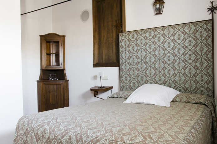 Imagen de la habitación del Hotel Palacio Rejadorada. Foto 6