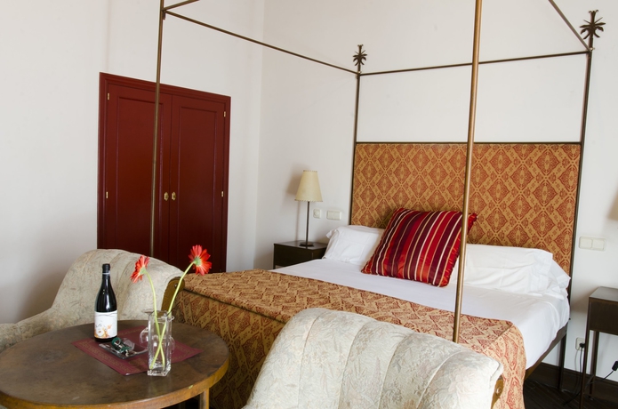 Imagen de la habitación del Hotel Palacio Rejadorada. Foto 11