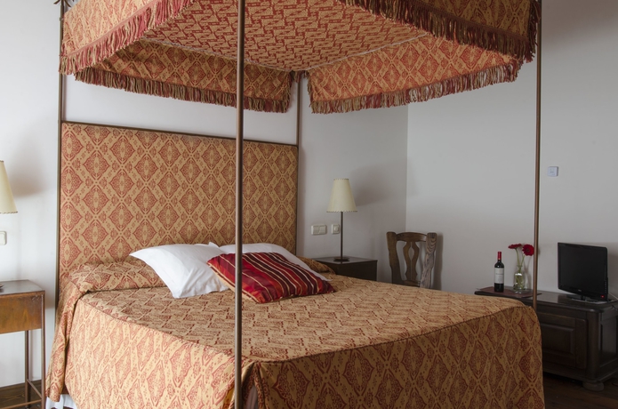 Imagen de la habitación del Hotel Palacio Rejadorada. Foto 12