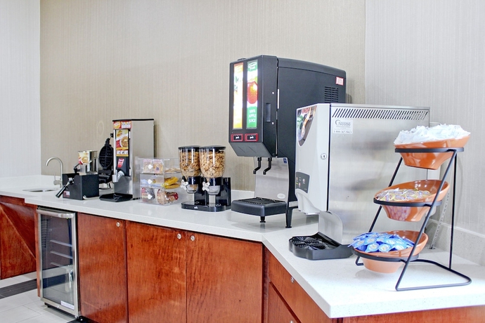 Imagen del bar/restaurante del Hotel Palacio Royale Inn Houston Nw Beltway 8. Foto 2