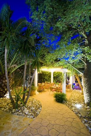 Imagen de los exteriores del Hotel Palacio Sant Salvador. Foto 11