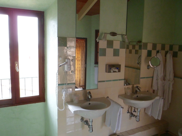 Imagen de la habitación del Hotel Palacio Sant Salvador. Foto 9