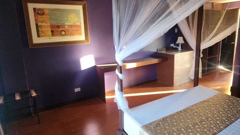 Imagen de la habitación del Hotel Palacio, Tiniguiban. Foto 5