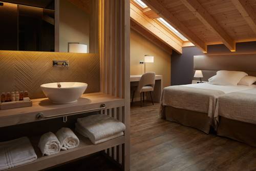 Imagen de la habitación del Hotel Palacio Tondon, La Rioja Brinas. Foto 3