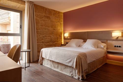 Imagen de la habitación del Hotel Palacio Tondon, La Rioja Brinas. Foto 5