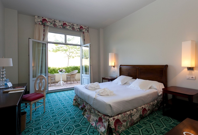 Imagen de la habitación del Hotel Palacio Urgoiti. Foto 10