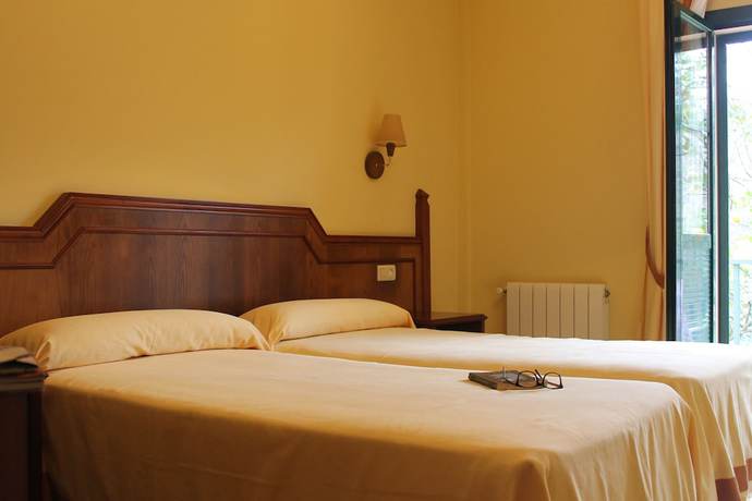 Imagen de la habitación del Hotel Palacio de Fiame. Foto 5