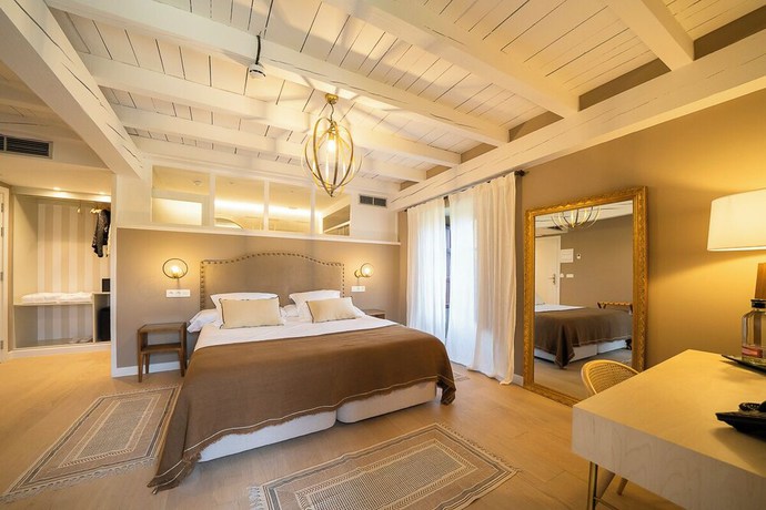 Imagen de la habitación del Hotel Palacio de Luko. Foto 16