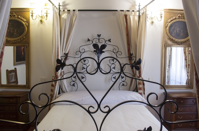 Imagen de la habitación del Hotel Palacio de Monjaraz. Foto 5