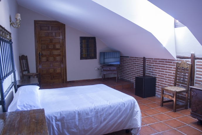 Imagen de la habitación del Hotel Palacio de Monjaraz. Foto 7