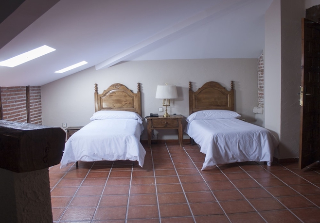 Imagen de la habitación del Hotel Palacio de Monjaraz. Foto 13