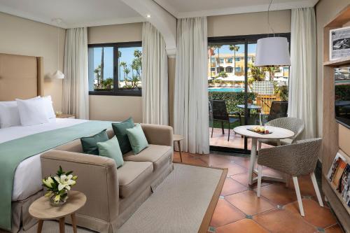 Imagen de la habitación del Hotel Palacio de Sancti Petri, a Gran Meliá Hotel. Foto 4