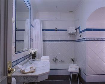 Imagen de la habitación del Hotel Palacio de los Velada. Foto 4