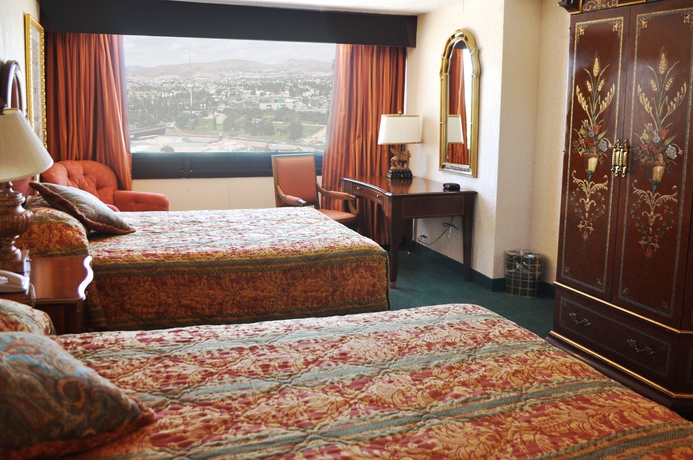 Imagen de la habitación del Hotel Palacio del Sol. Foto 5