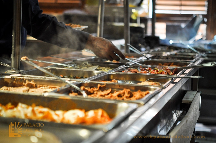 Imagen del bar/restaurante del Hotel Palacio del Sol. Foto 3