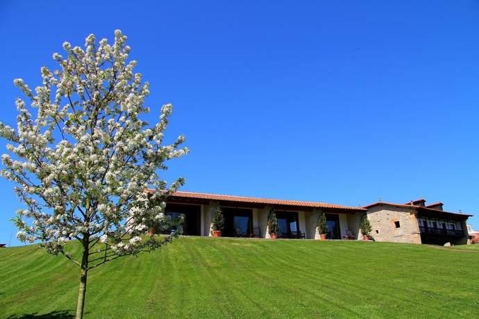 Imagen de los exteriores del Hotel Palación De Toñanes. Foto 5