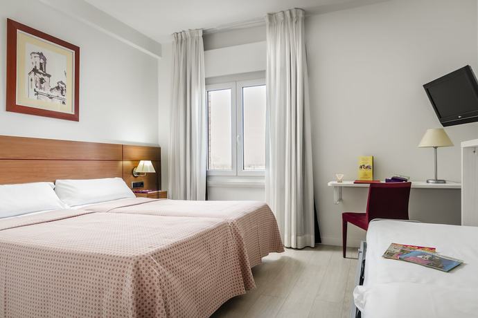 Imagen de la habitación del Hotel Palacios, Alfaro. Foto 11