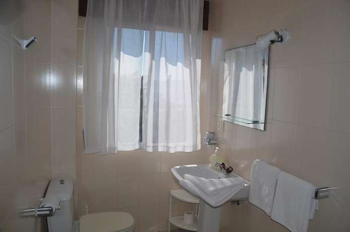 Imagen de la habitación del Hotel Palacios, Sanxenxo. Foto 8