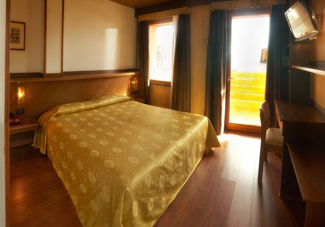 Imagen de la habitación del Hotel Paladin, San Martino di Castrozza. Foto 15
