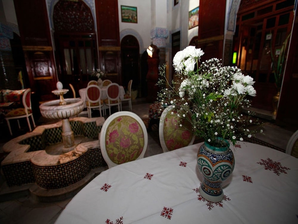 Imagen del bar/restaurante del Hotel Palais Al Firdaous. Foto 3