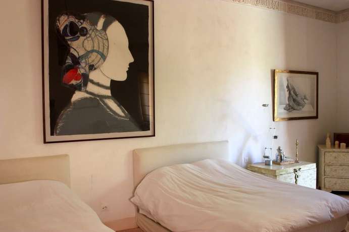 Imagen de la habitación del Hotel Palais Claudio Bravo. Foto 16