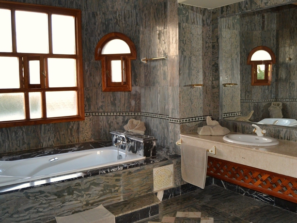 Imagen de la habitación del Hotel Palais Clementina and Spa. Foto 7