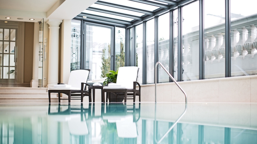 Imagen de la piscina del Hotel Palais Coburg Residenz. Foto 16