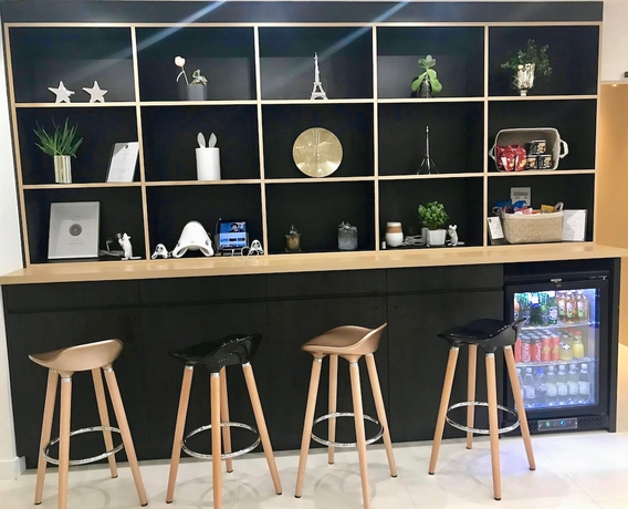 Imagen de los interiores del Hotel Palais De Chaillot. Foto 16