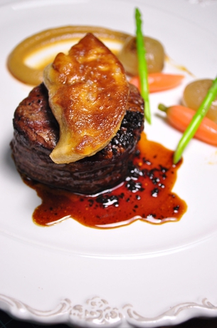 Imagen del bar/restaurante del Hotel Palais De Chine. Foto 8