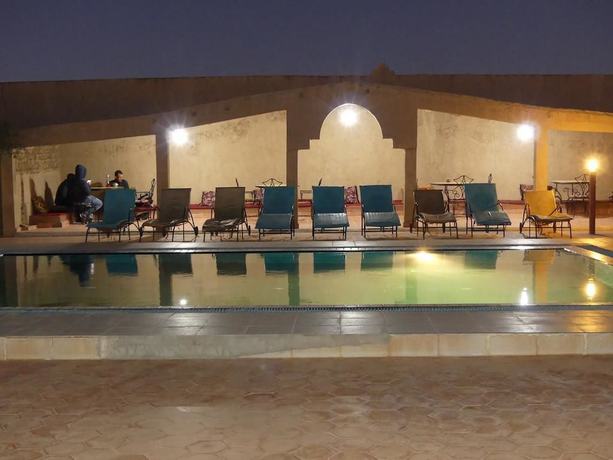 Imagen de la piscina del Hotel Palais Des Dunes. Foto 15