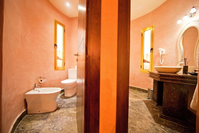 Imagen de la habitación del Hotel Palais Du Desert and Spa. Foto 10