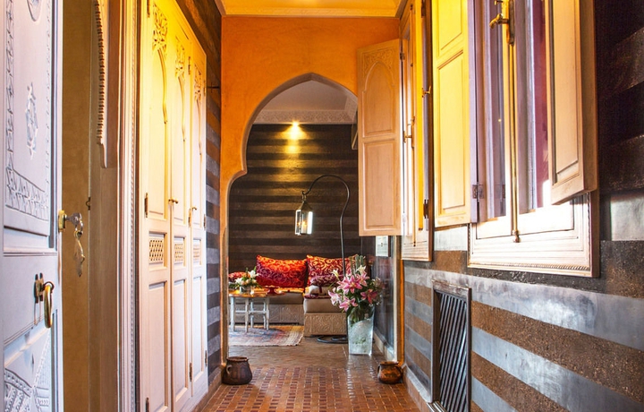 Imagen de la habitación del Hotel Palais El Miria. Foto 7