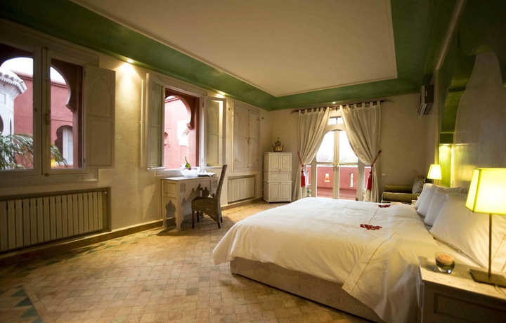 Imagen de la habitación del Hotel Palais El Miria. Foto 8