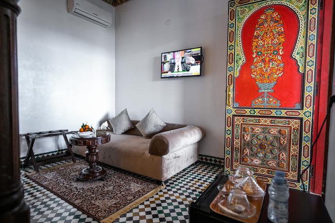 Imagen de la habitación del Hotel Palais Houyam. Foto 12