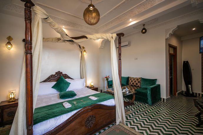Imagen de la habitación del Hotel Palais Houyam. Foto 13
