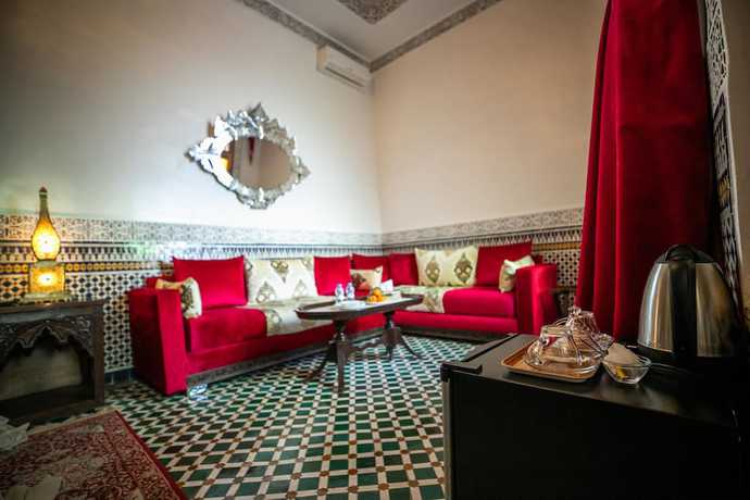 Imagen de la habitación del Hotel Palais Houyam. Foto 15