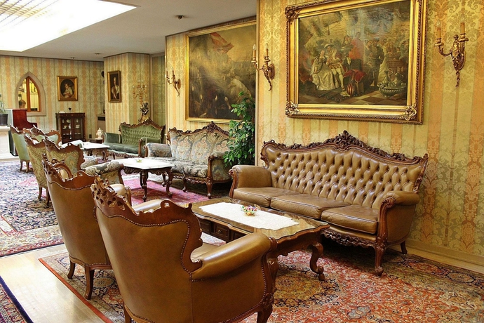 Imagen de los interiores del Hotel Palais Porcia. Foto 5