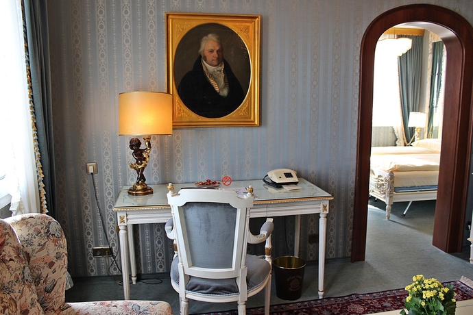 Imagen de los interiores del Hotel Palais Porcia. Foto 6